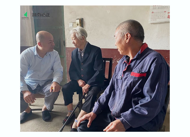 完美体育365设备·扶贫助学 低调实干先行